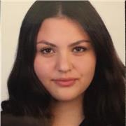 STUDENTESSA UNIVERSITARIA DISPONIBILE PER AIUTARE I BAMBINI DELLE ELEMENTARI A FARE I PROPRI COMPITI!